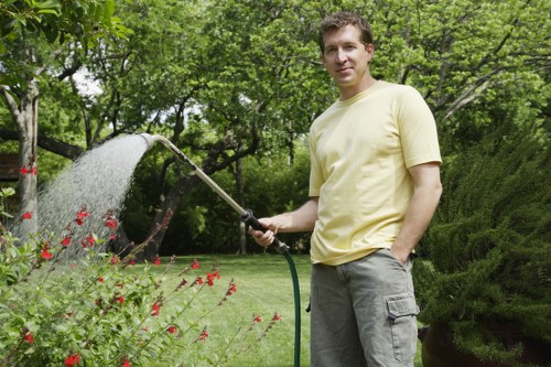 Clear garden maintenance pricing for homes in Old Malden